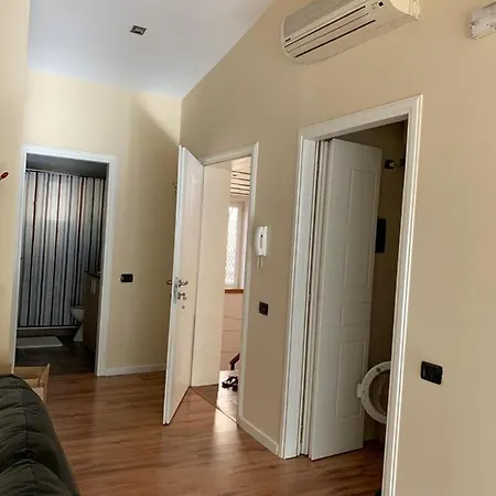 4e Apartment *